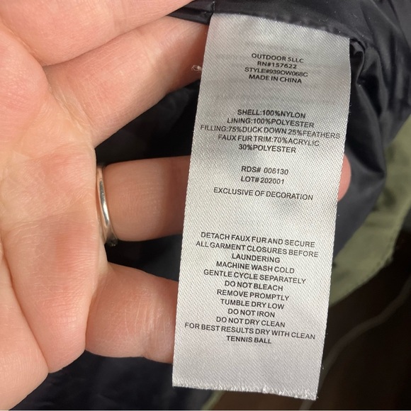 Eddie Bauer‎ Olive Green faux fur trimmed coat down filled kids size 14/16 - Picture 6 of 8